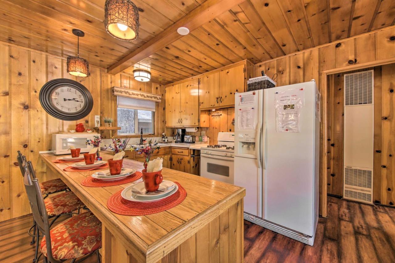 Pet-Friendly Big Bear Lake Cabin Less Than 3 Mi To Lake! Exterior photo
